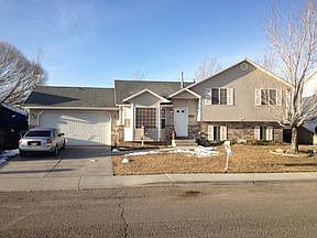 2nd image of 1596 E Dover Dr