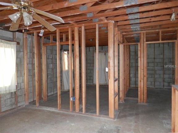 4th image of 650 Skylark Ln