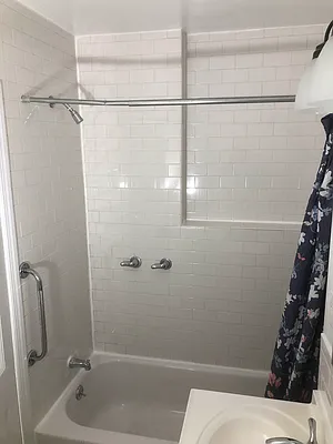 Rented by Irene Mihalios, LREB | media 2