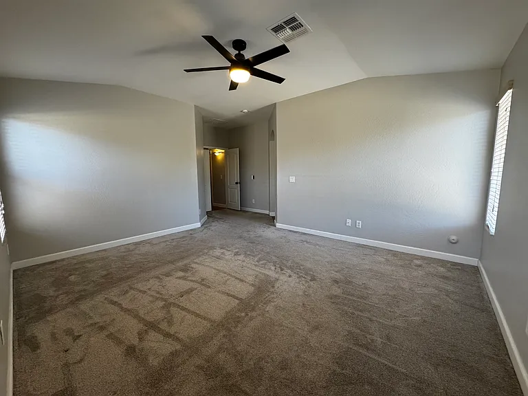 671 E Baker Dr — Photo 15