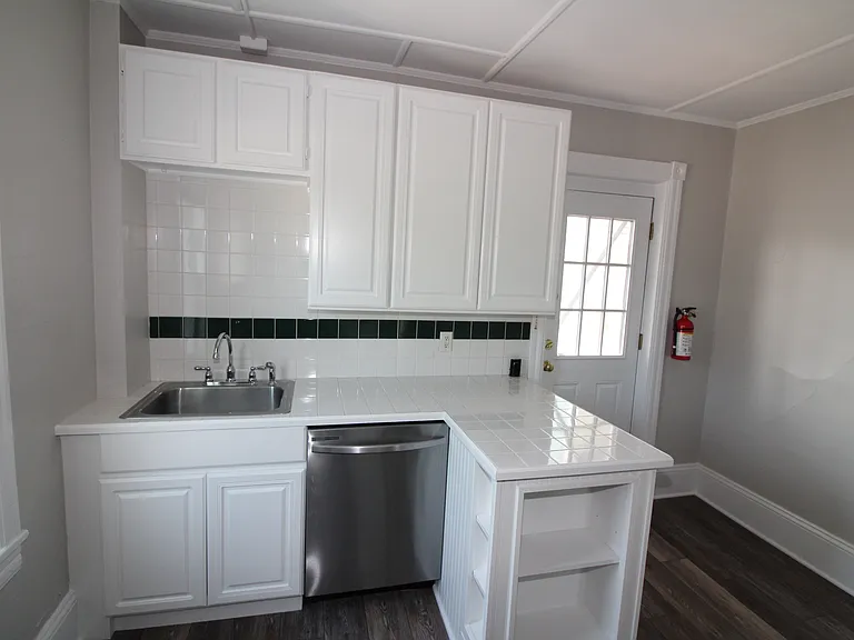 16 Main St #2N — Photo 18