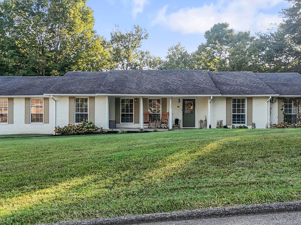 1st image of 3209 Landmark Dr
