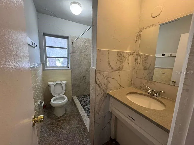 5717 Fernhill Dr — Photo 8