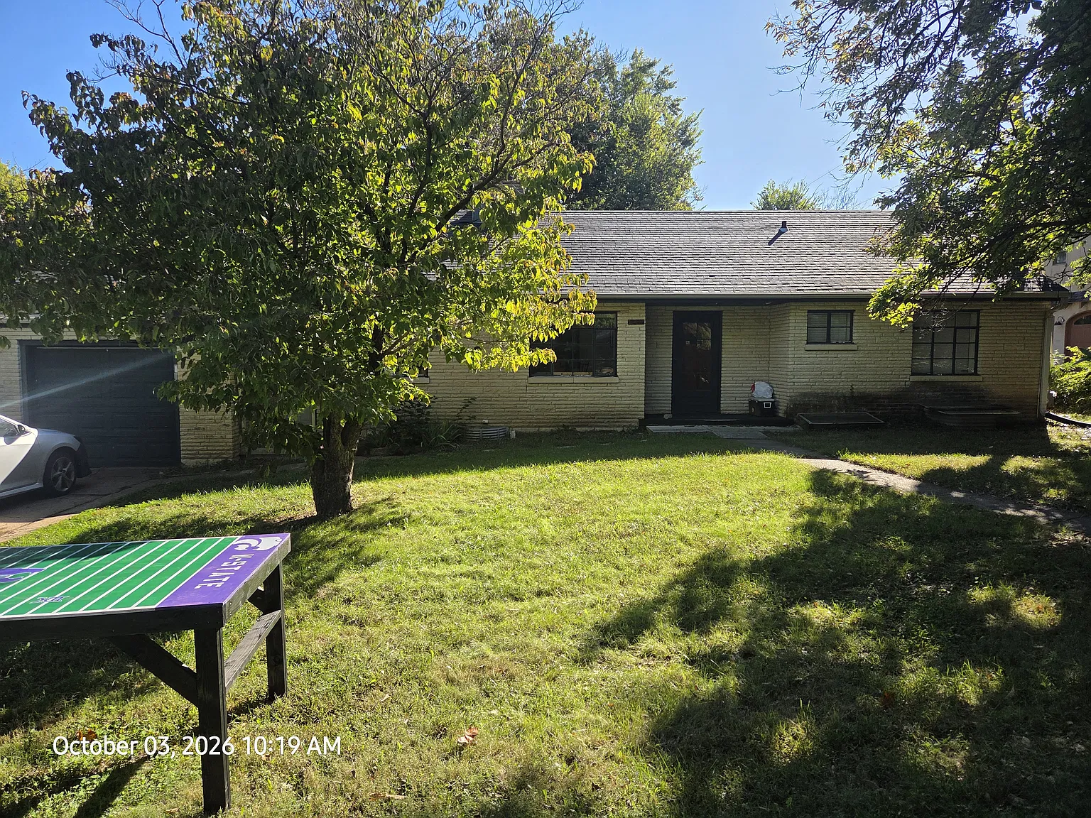 5 bed, 2000 sqft, $2,250 — Photo 1