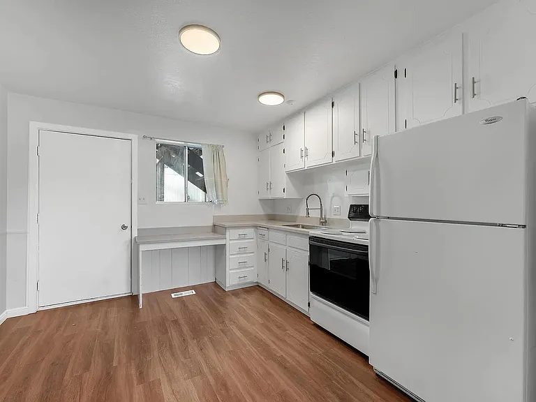 485 W Main St #A — Photo 6