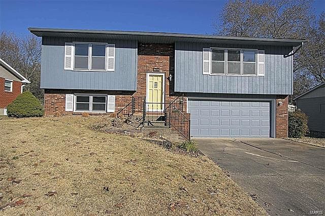 1st image of 2318 Lombardo Dr