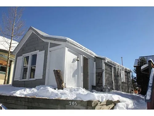 205 Washington Ave Photo 1