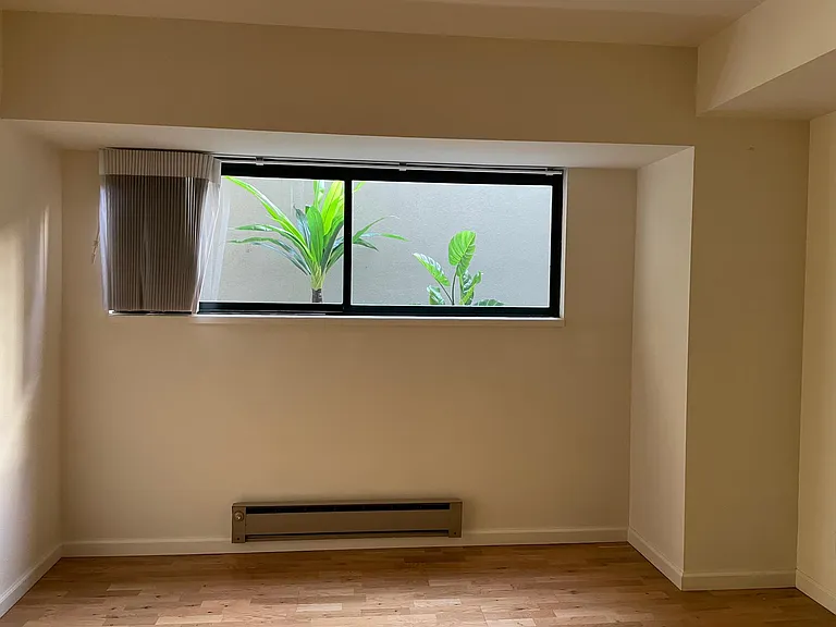 601 Van Ness Ave #151 — Photo 36