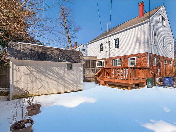 2nd image of 2207 Sweetbriar Dr