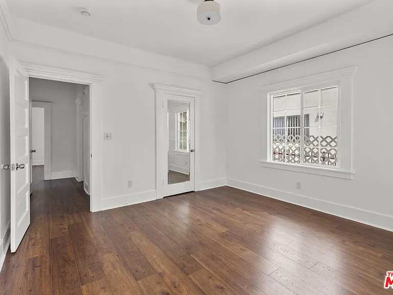 135 S Dillon St — Photo 10
