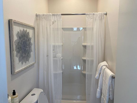 4th image of 3845 National Ave #4