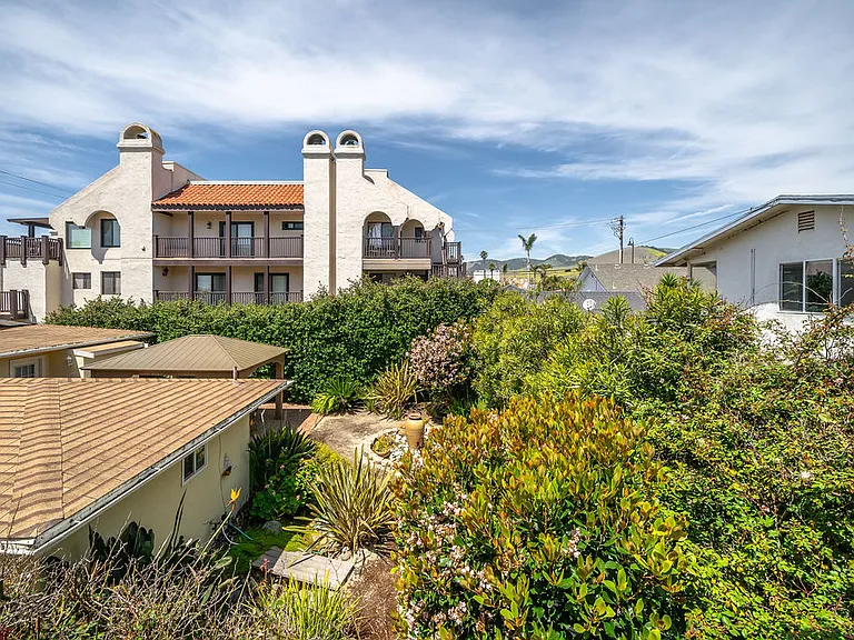241 Ocean View Ave #I — Photo 16