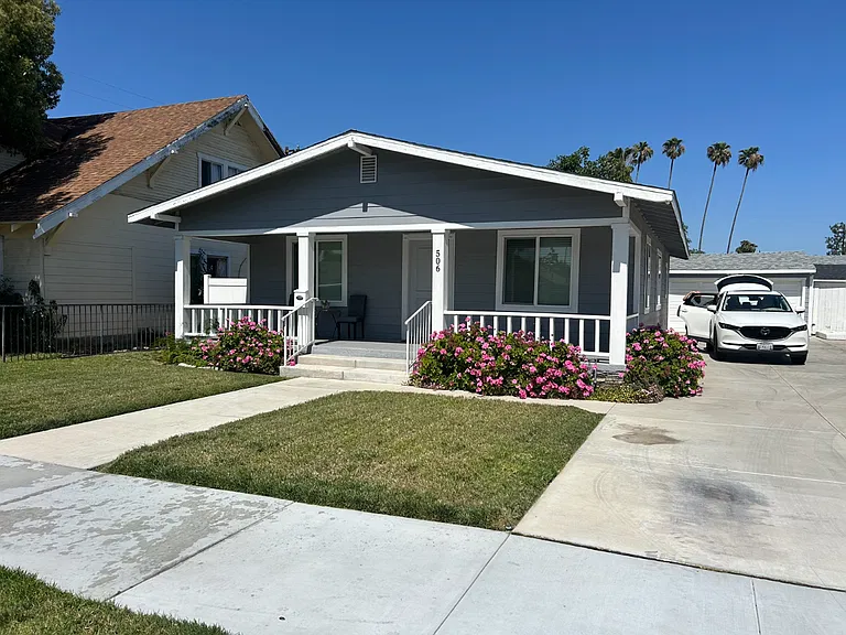506 N Claudina St — Photo 3