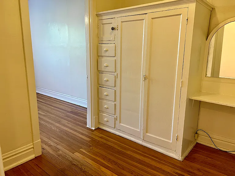2429 Sutton Blvd #3S — Photo 12