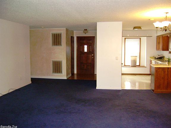 4th image of 206 Moonstone Blvd