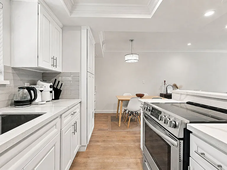 1517 E Garfield Ave #84 — Photo 5