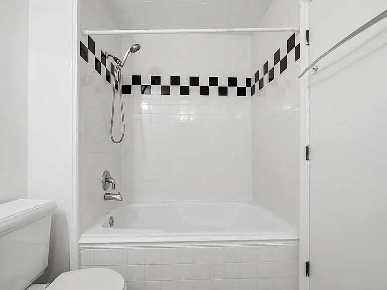 4061 Keheley Glen Dr NE — Photo 13