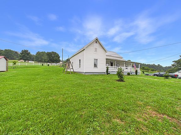 4th image of 633 Lots Gap Rd