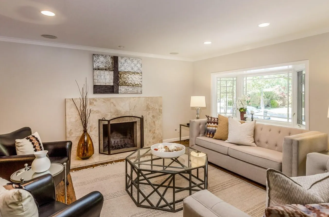 4 bed, 2700 sqft, $11,000 — Photo 4