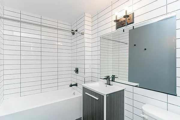 Rented by MySpaceNYC | media 7