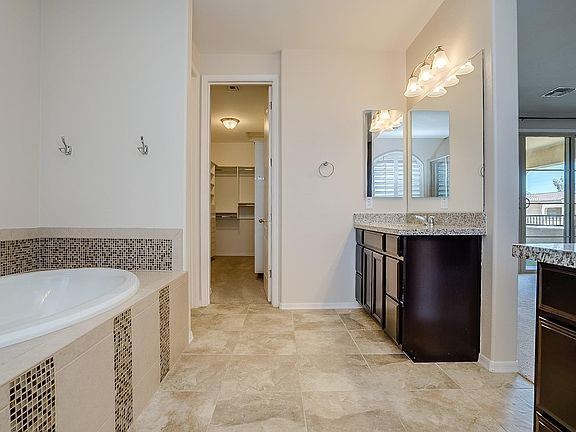 4th image of 7124 W Linda Ln