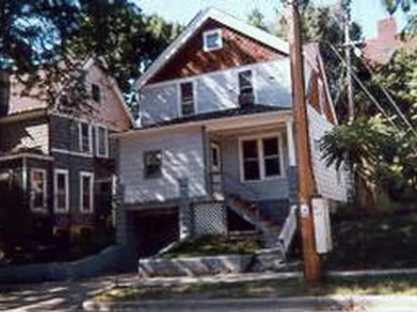 2916 West Michigan AVENUE, Milwaukee, WI 53208