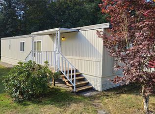 1061 Coal Creek Rd, Longview, WA 98632