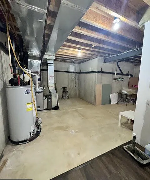 1204 Derry Ln — Photo 48