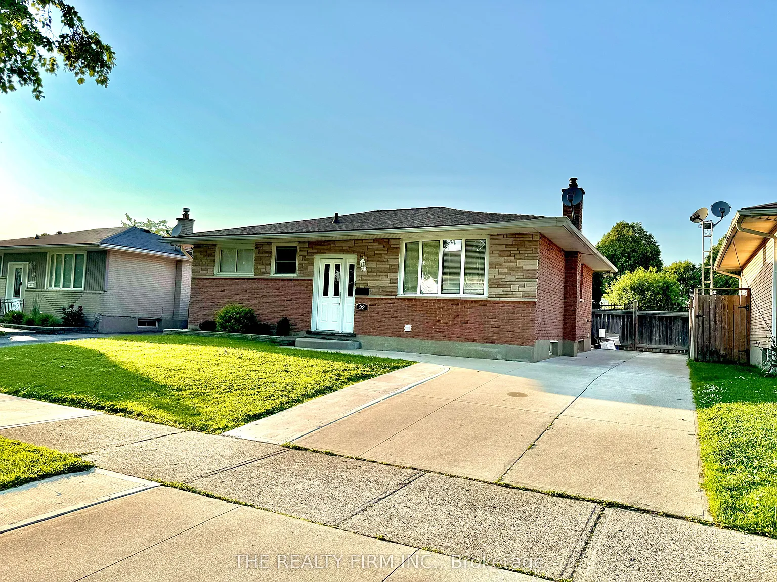 3 bed, $2,000 — Photo 2