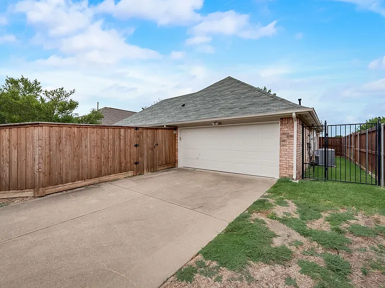 4008 Daden Oaks Dr — Photo 21