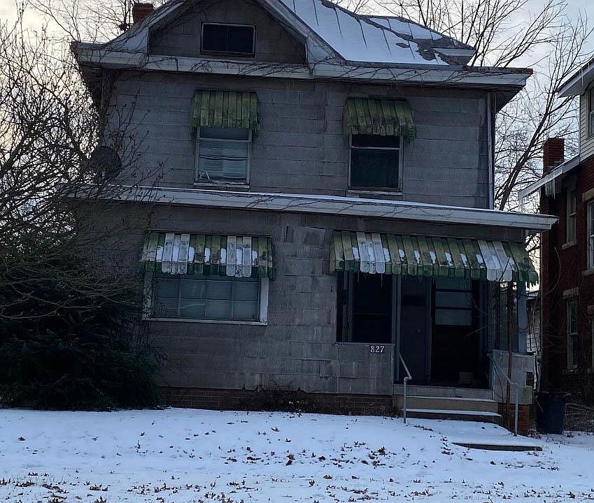 1st image of 827 21st St