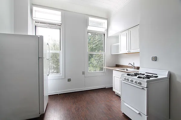 Rented by Compass | media 2