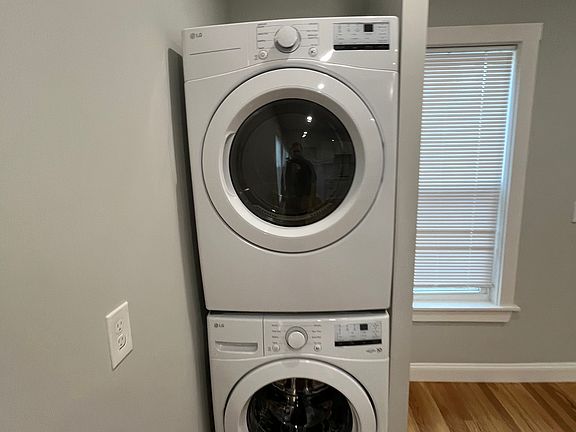 3rd image of 1922 Columbus Ave APT 1