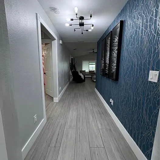 1215 NW Juanita Pl — Photo 4