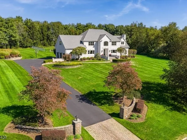231 Ronan Way, Branchburg Twp., NJ 08853