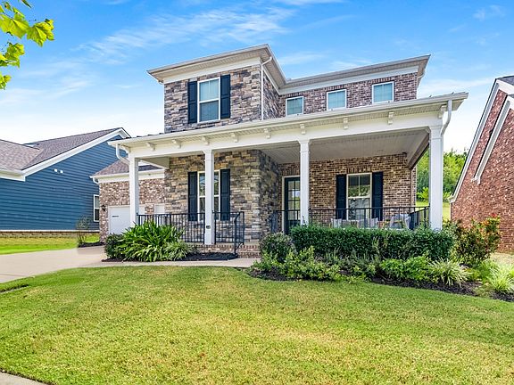 4th image of 1055 Amelia Park Dr