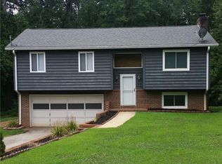 7717 Wellshire Pl, Seneca, SC 29672