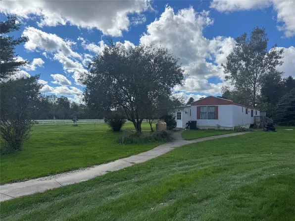 13973 Crosscut Rd, Corry, PA 16407