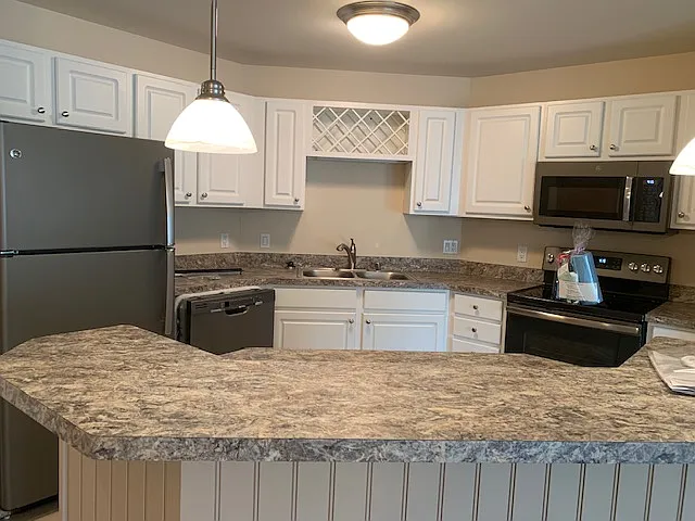 Province Hill — Photo 135