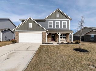 6412 Woodland Ln, McCordsville, IN 46055