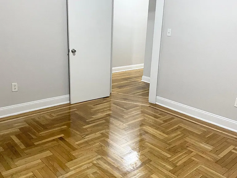 5311 Palisades Ave #54 — Photo 8