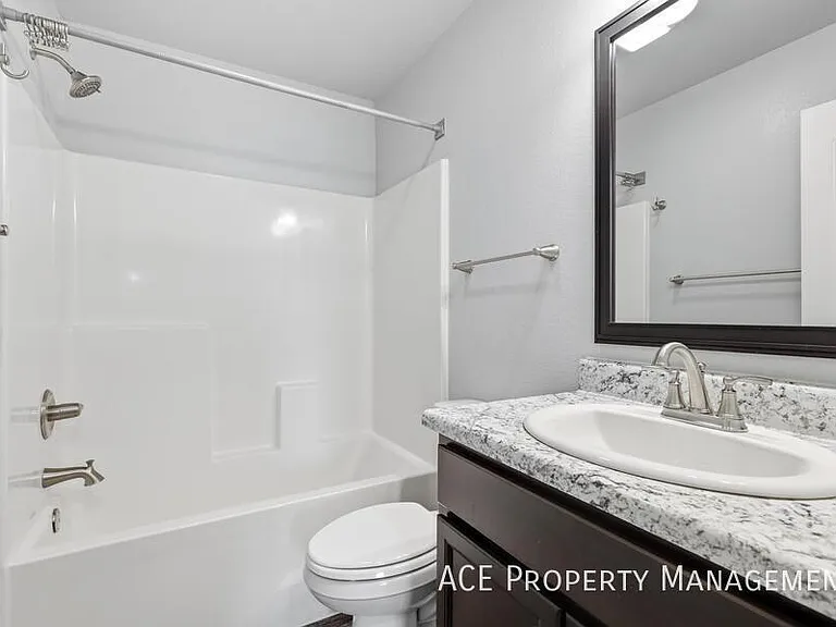 624 Civil Way — Photo 11