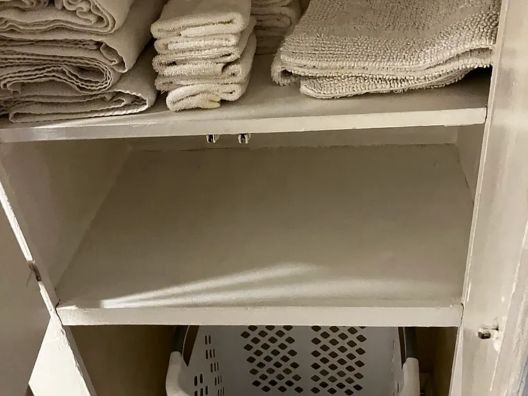 Linens and towels provided.