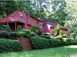 3 Doughill Ct, Holmdel, NJ 07733