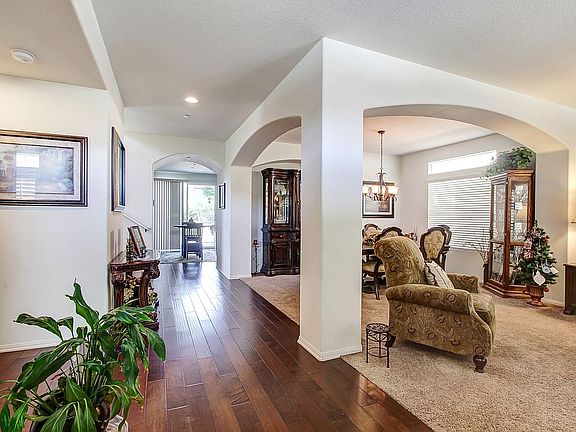 2nd image of 14956 Duke Ln