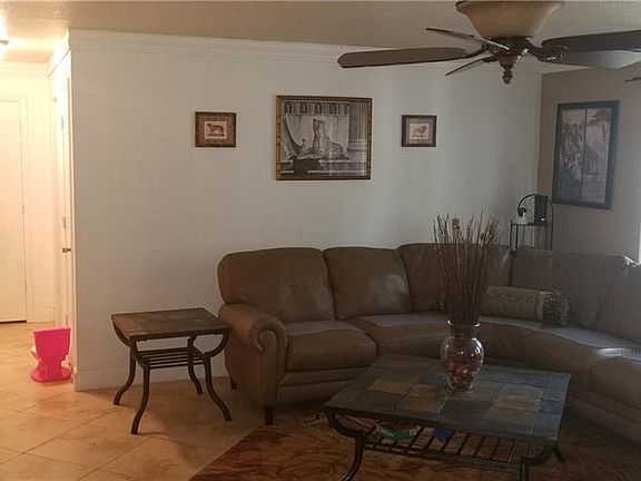 4th image of 964 Prescott Blvd