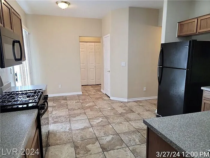 8465 Adams Valley St — Photo 11