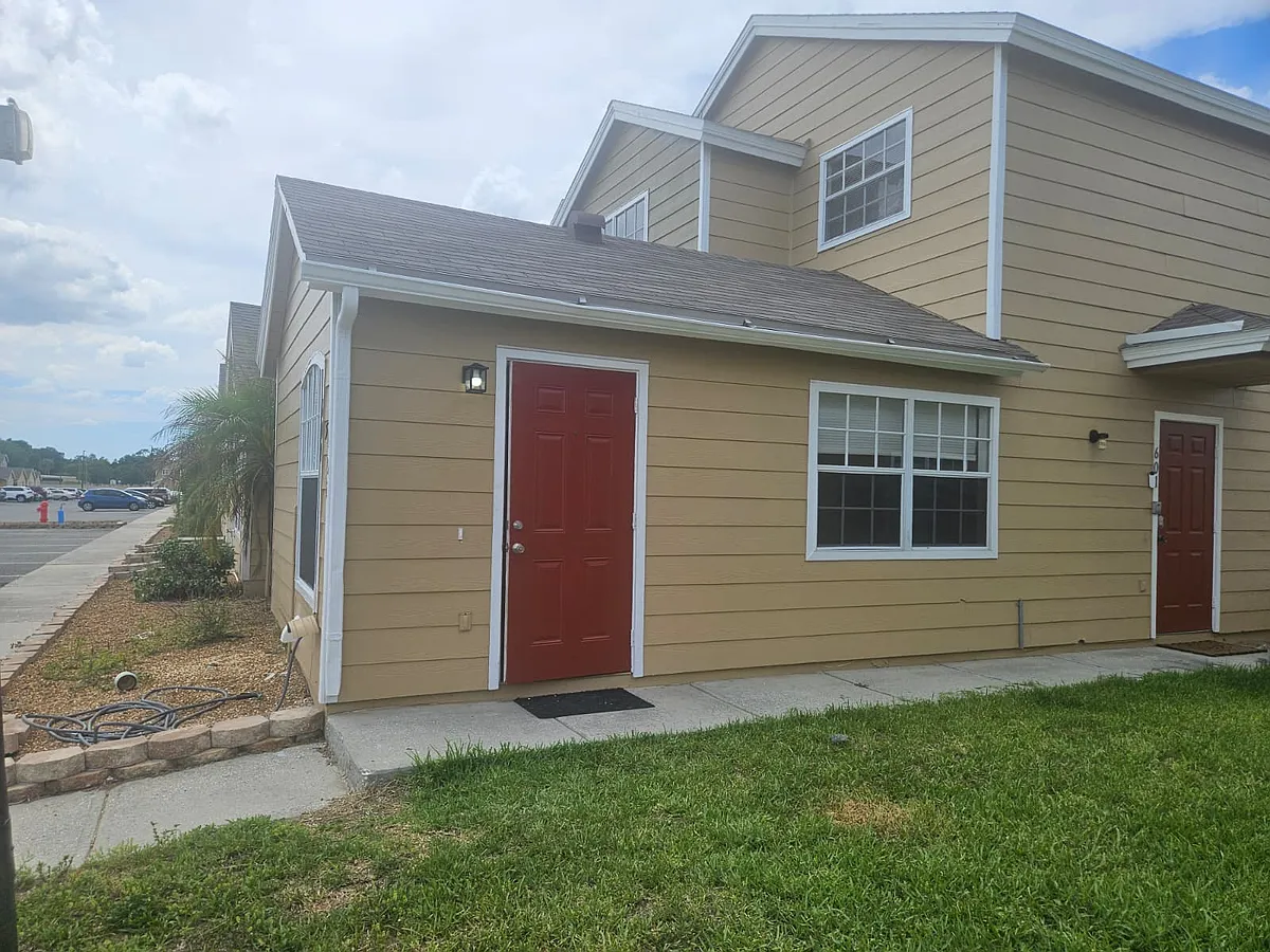 Building Photo - 601 Washington Palm Loop #B