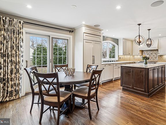 5th image of 3416 Valewood Dr