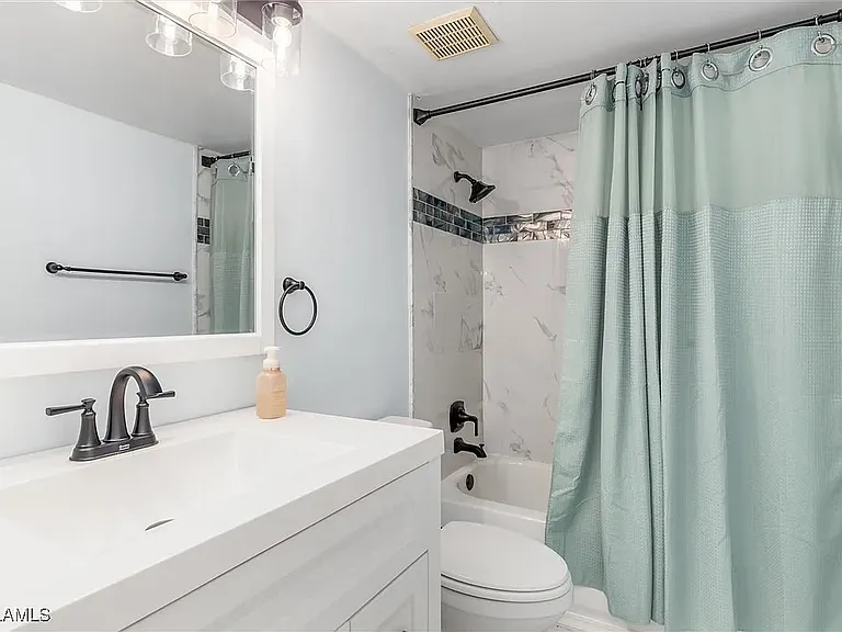 5625 Trailwinds Dr #412 — Photo 24